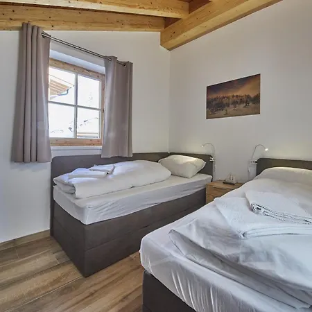 Good Life 3 Apartment