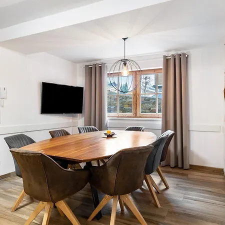 Apartment Good Life 3 *